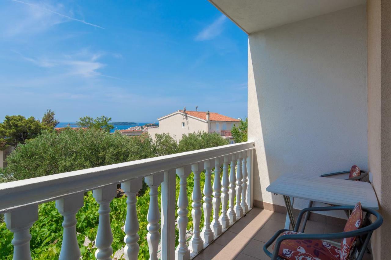 Appartamento Olive Gardens Primošten Esterno foto