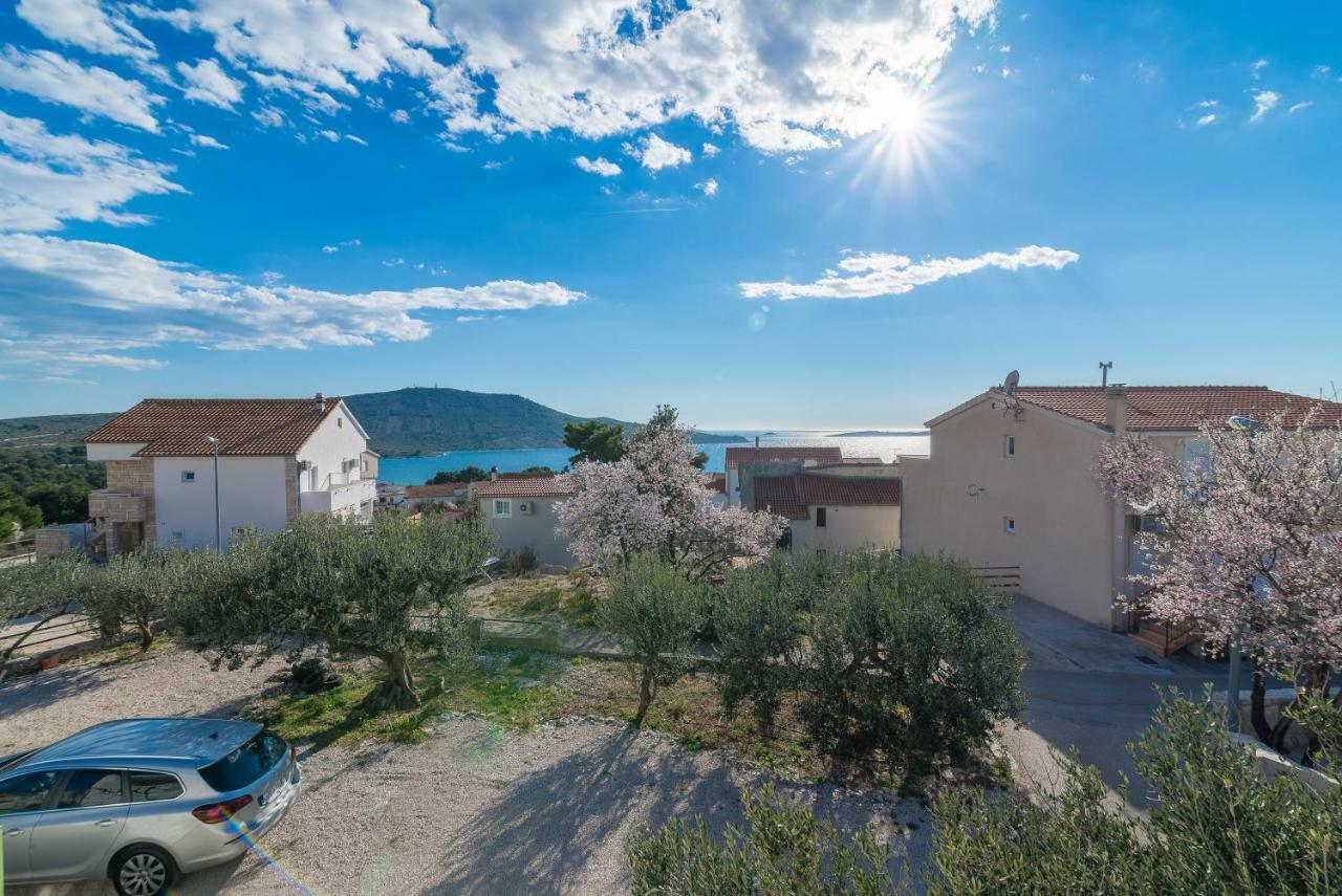 Appartamento Olive Gardens Primošten Esterno foto
