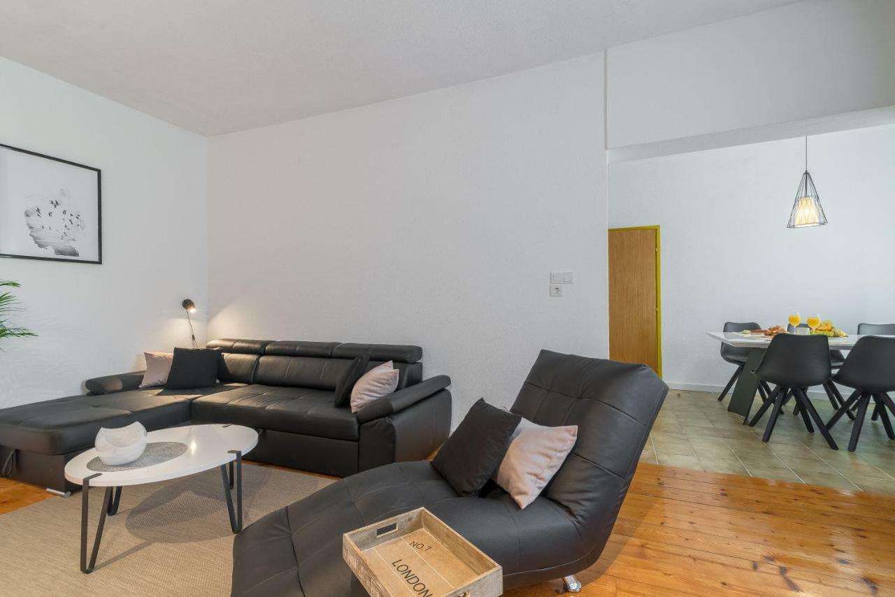 Appartamento Olive Gardens Primošten Esterno foto