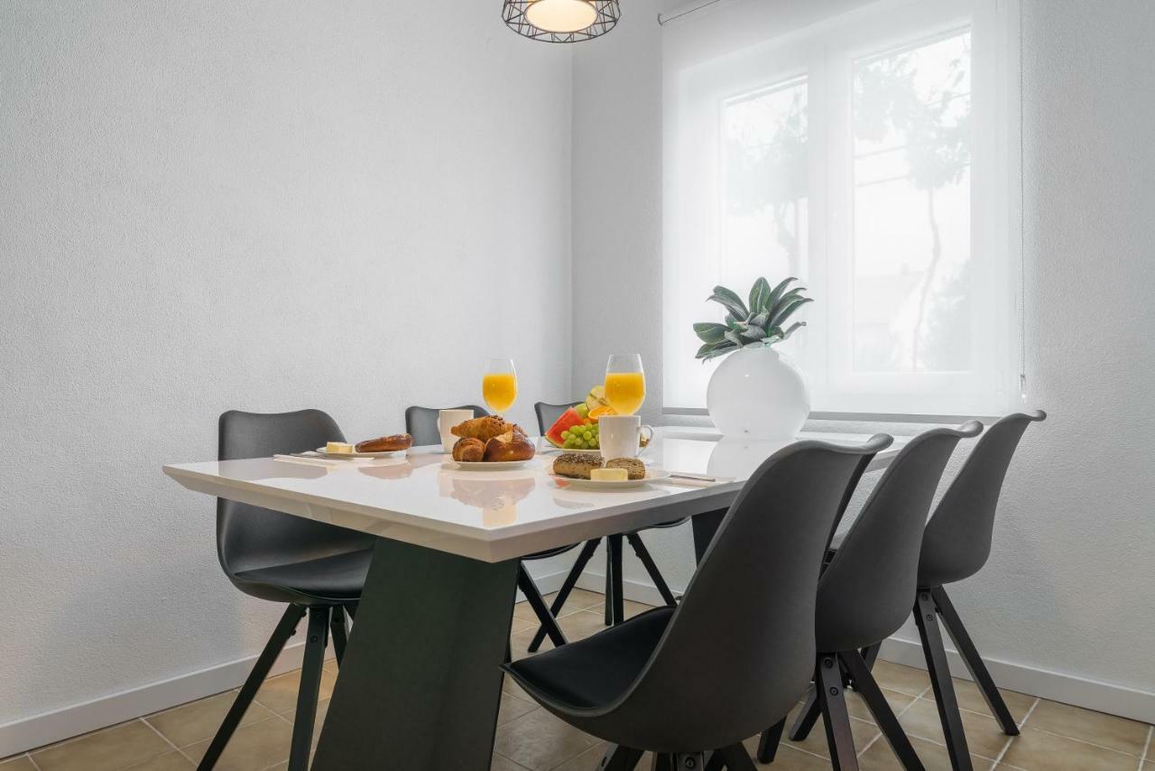Appartamento Olive Gardens Primošten Esterno foto